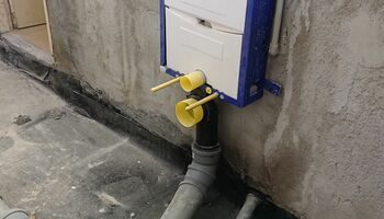 Rekonstrukce rozvodů vody a kanalizace | Vodoinstalace a kanalizace